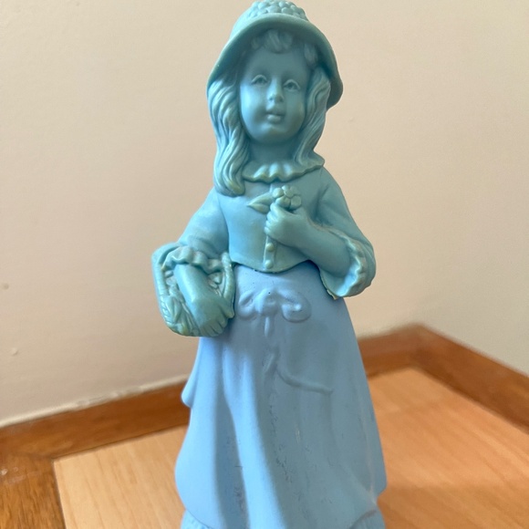Vintage Avon, little girl blue - Picture 1 of 1